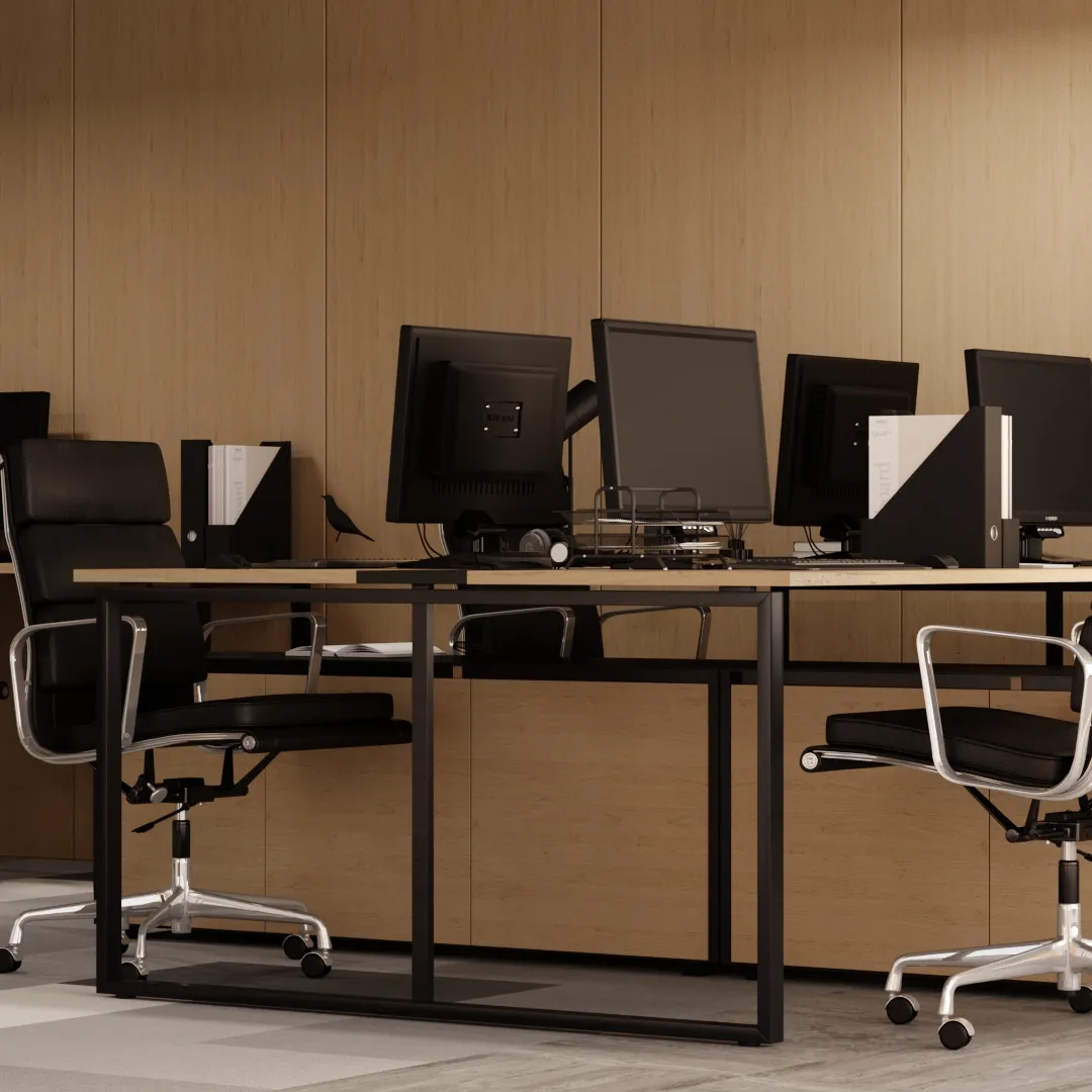 Офис со столами на металлических опорах №2