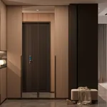 Прихожая с панелями в древесных оттенках №2