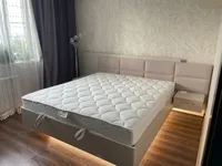 Кровать двуспальная Lazio с парящим эффектом и мягкой спинкой L182 , 180x200