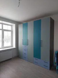 Шкаф трехдверный с ящиками узкий L203.44