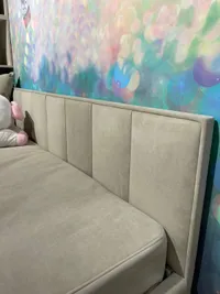 Кровать с подъемным механизмом и ящиком для белья ЛАЙН М1