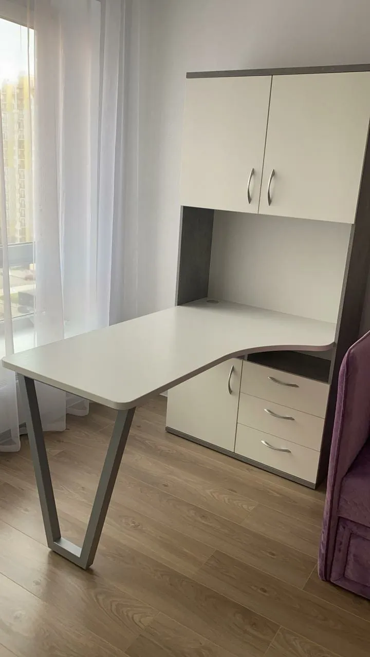 Шкаф со встроенным столом шириной 904мм E404 L/R