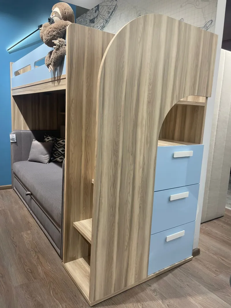 Кровать-чердак E909, 90x200 L/R