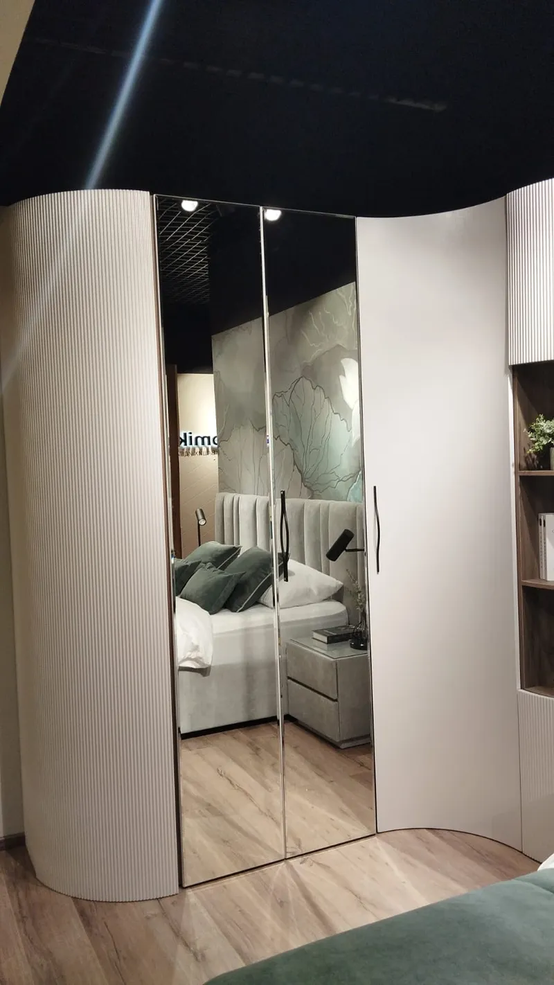 Шкаф угловой P218.1